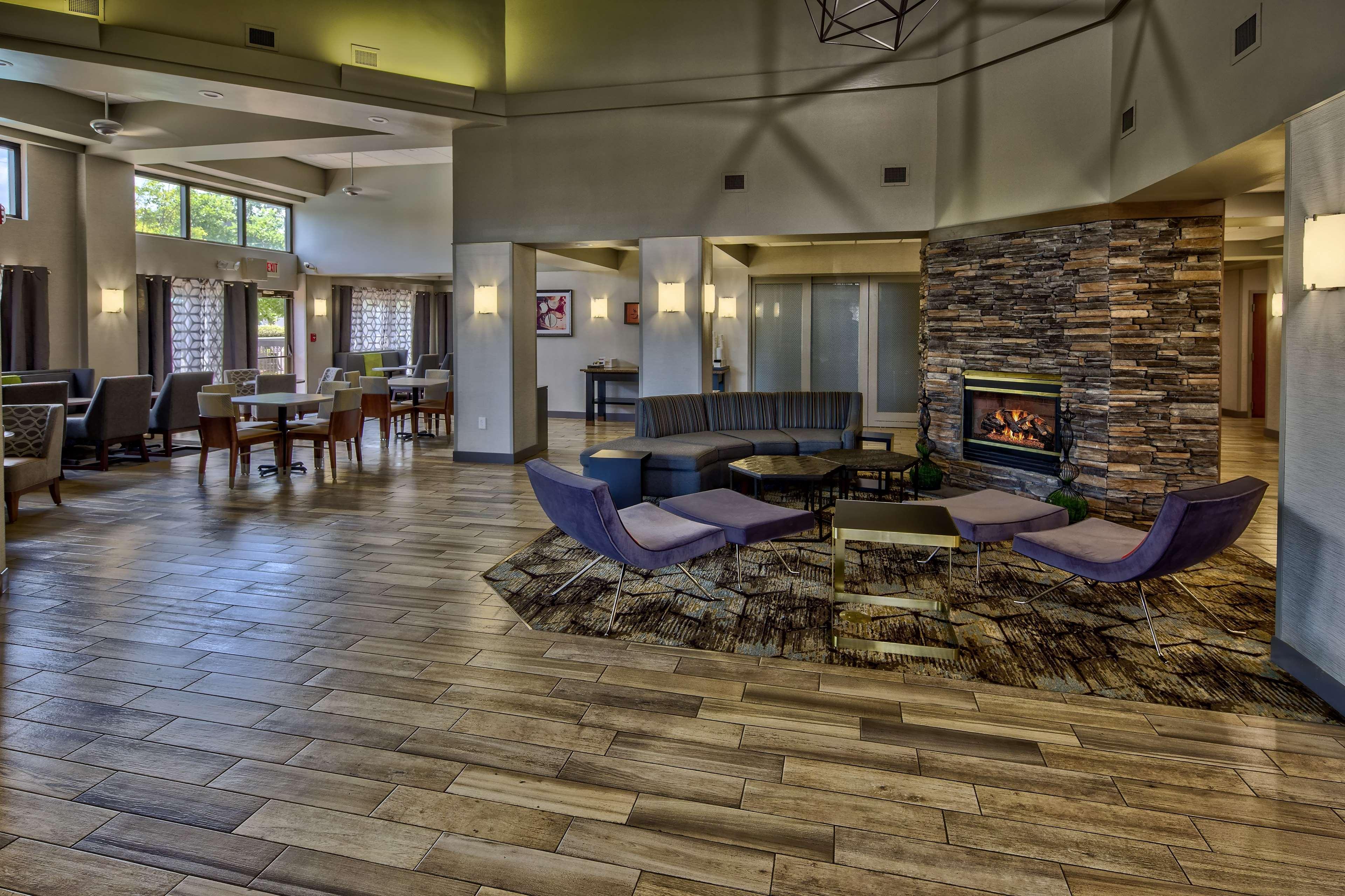 Hampton Inn & Suites Memphis-Wolfchase Galleria Bartlett Exterior photo